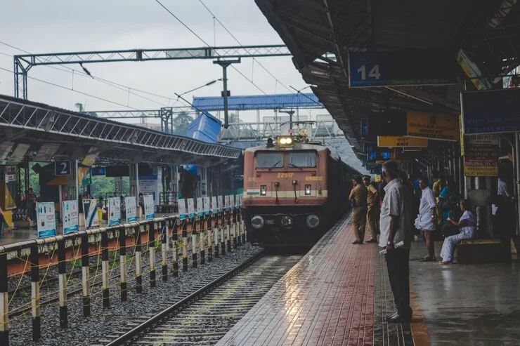 A-train-approaching-a-station