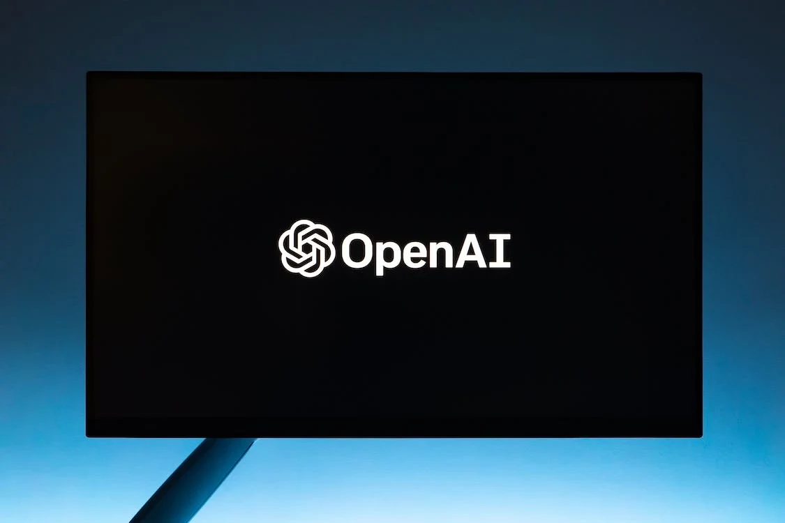 Logo-of-Open-AI-on-a-black-background