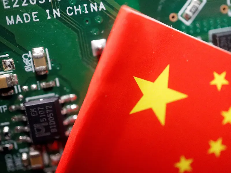 Non-military Chinese chipmakers YMTC prove themselves