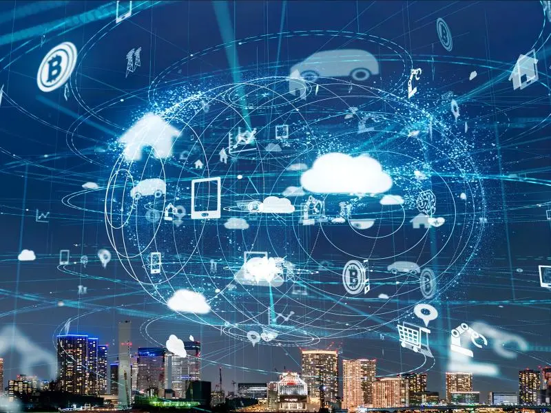 What are advantages and disadvantages of Internet of Things?