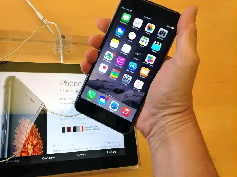 Third-party apps in Apple