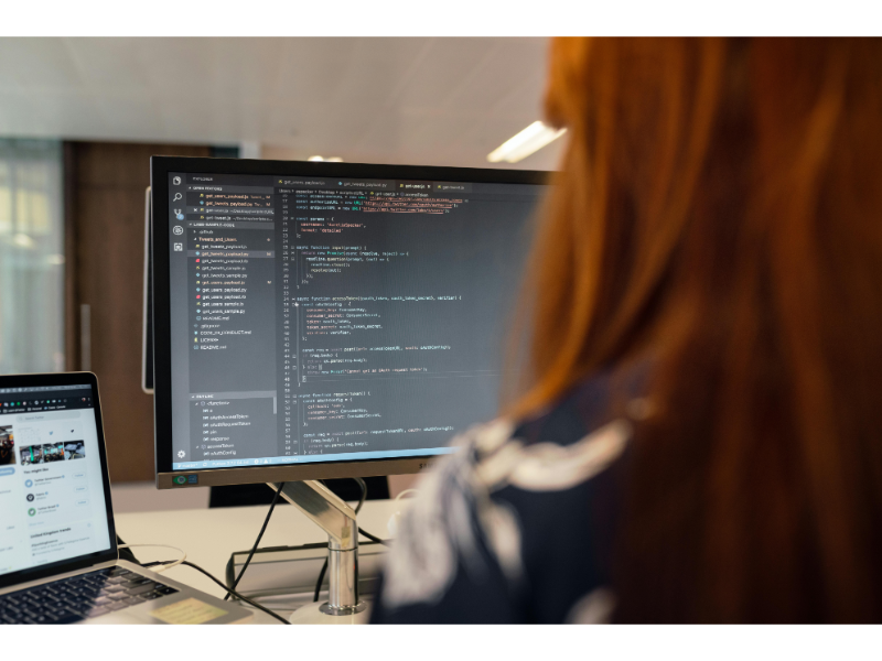 How does AI programming differ from traditional programming?
