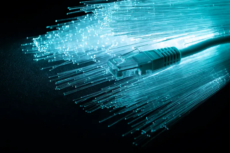 Apr-15-fibre-optic