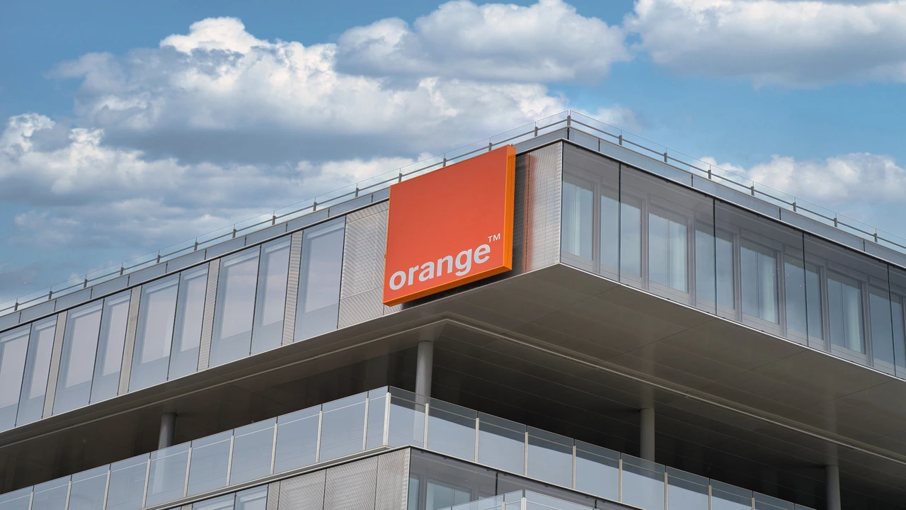 Orange
