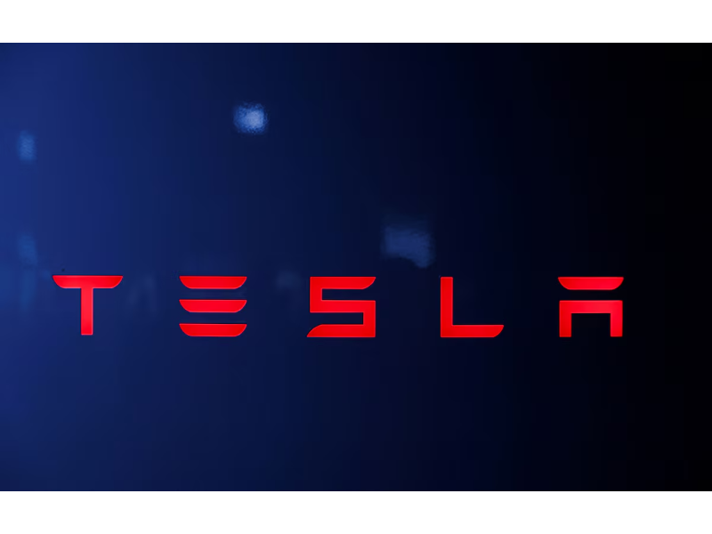 tesla-shows-ai-driven-resilience-amid-automotive-slowdown