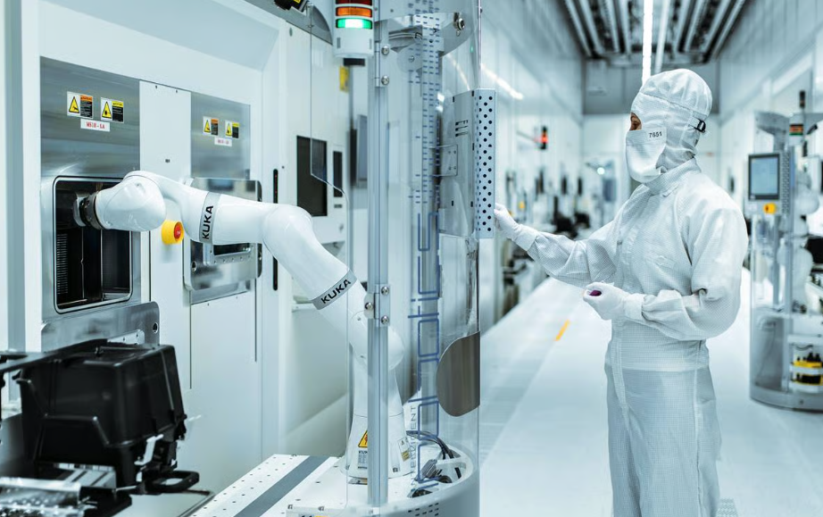 Semiconductor-manufacturers-are-expanding-partnerships-to-meet-growing-demand-for-advanced-chips