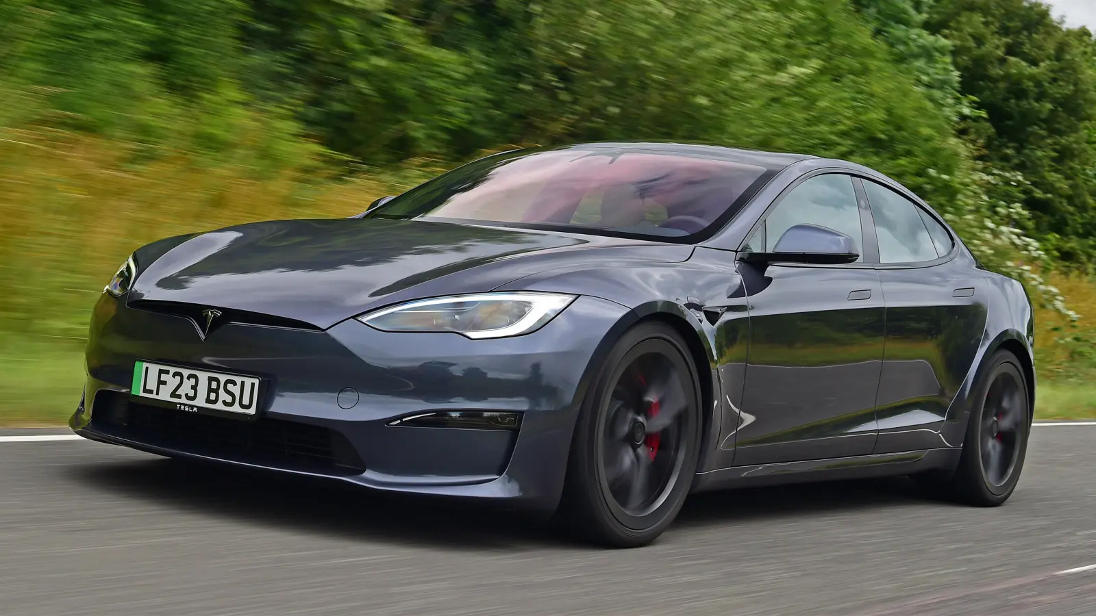 Tesla-Model-S-Plaid