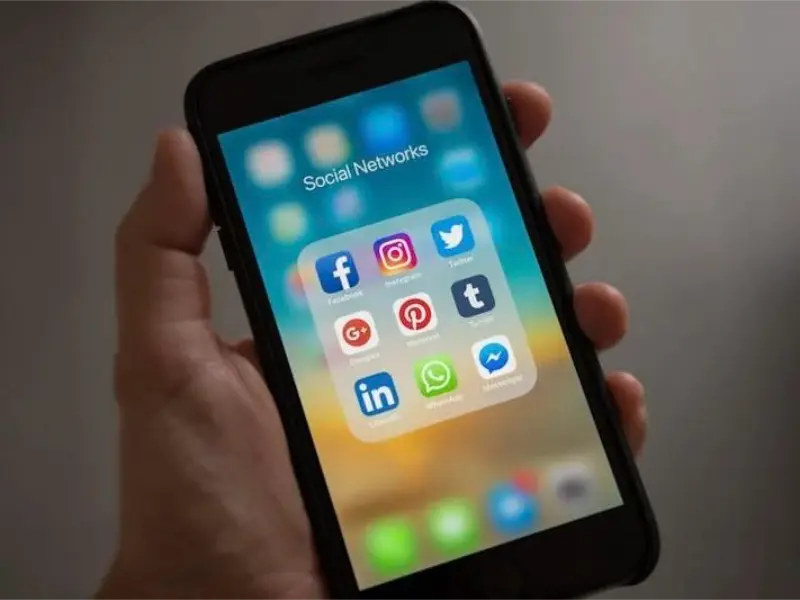 Apple iPhone